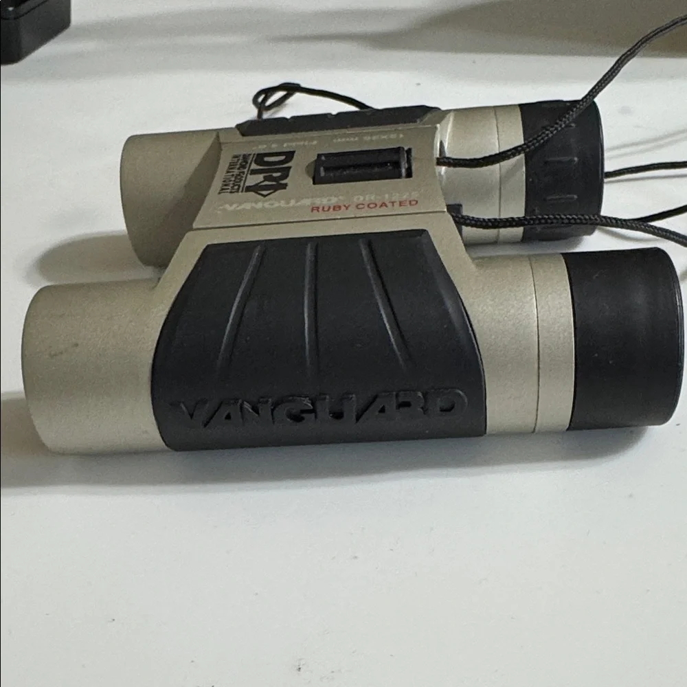 Vanguard Ruby Coated DR-1225 Binoculars with Black and Silver Finish